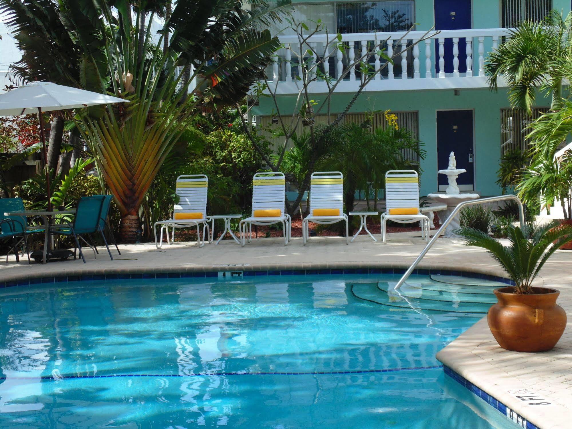 Cheston House - Clothing Optional All Male Guesthouse フォート・ローダーデール エクステリア 写真